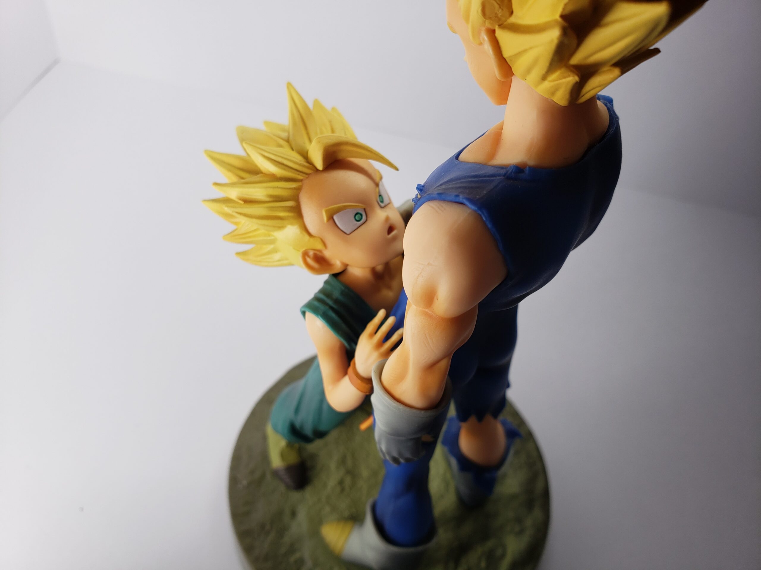 ドラゴンボール dramatic showcase トランクス フィギュア DRAMATIC SHOWCASE 超サイヤ人トランクス」をレビュー